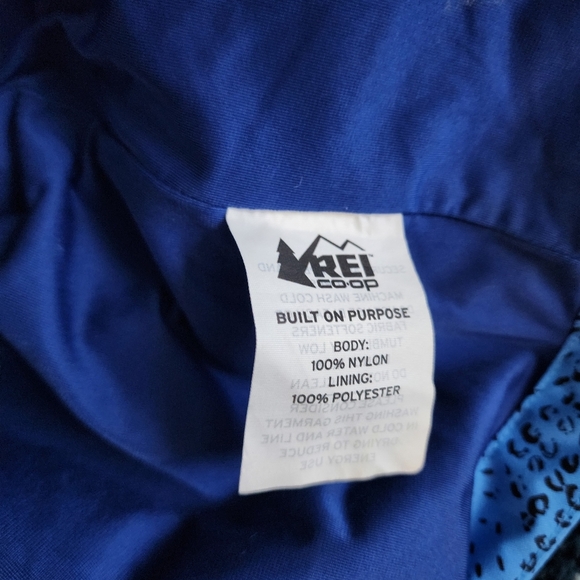 REI Boy’s blue and black coat with lining and front zipper, size 18 (XL) - Picture 7 of 8